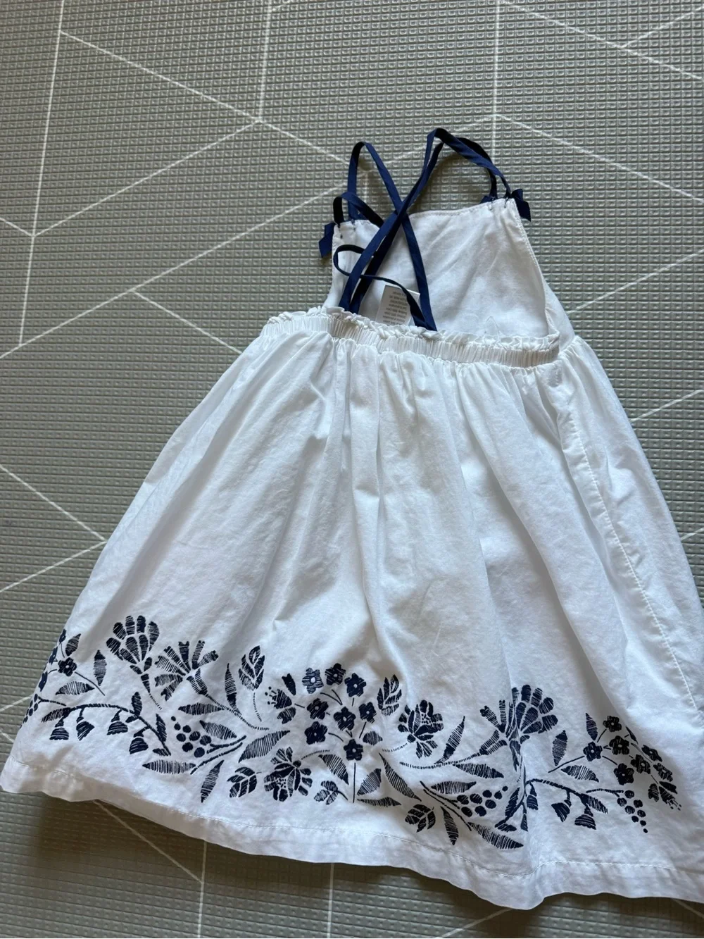Gymboree|FREE w kids purchase,White sundress with Navy florals,sleeveless•••boho